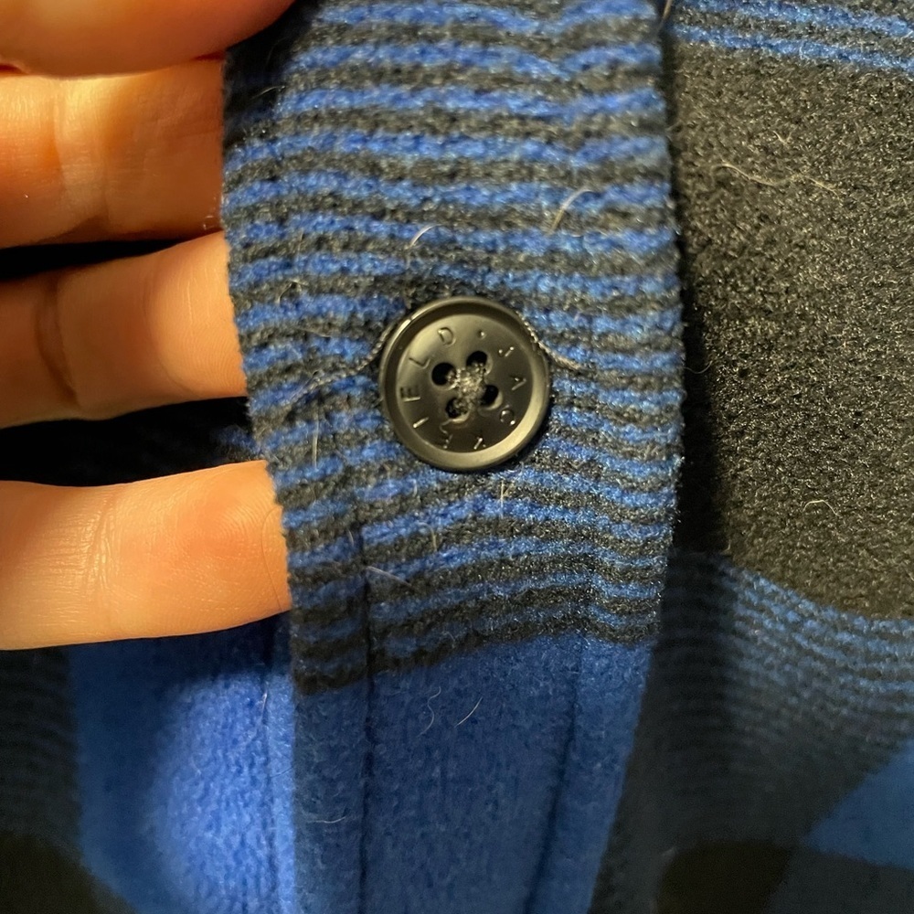 Blue and Black Plaid Men's Sweater Small - Picture 4 of 7